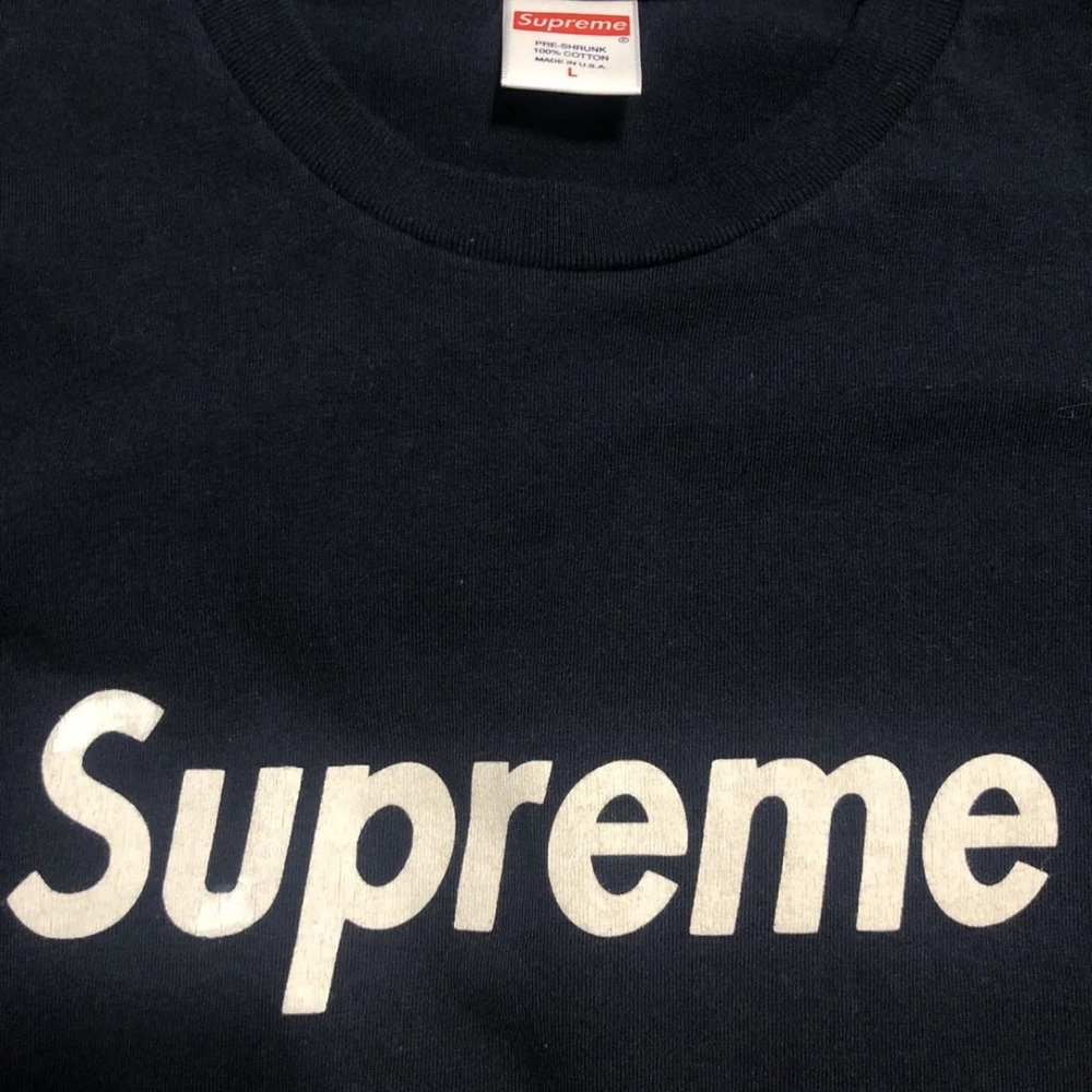 Supreme - Picture 5 of 9